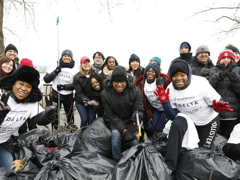 Delta Air Lines, the Flushing Meadows Alliance and the office of Queens Borough President Donovan Richards joined forces to honor the life and legacy of Dr. Martin Luther King Jr. with a community service event at Flushing Meadows Park.