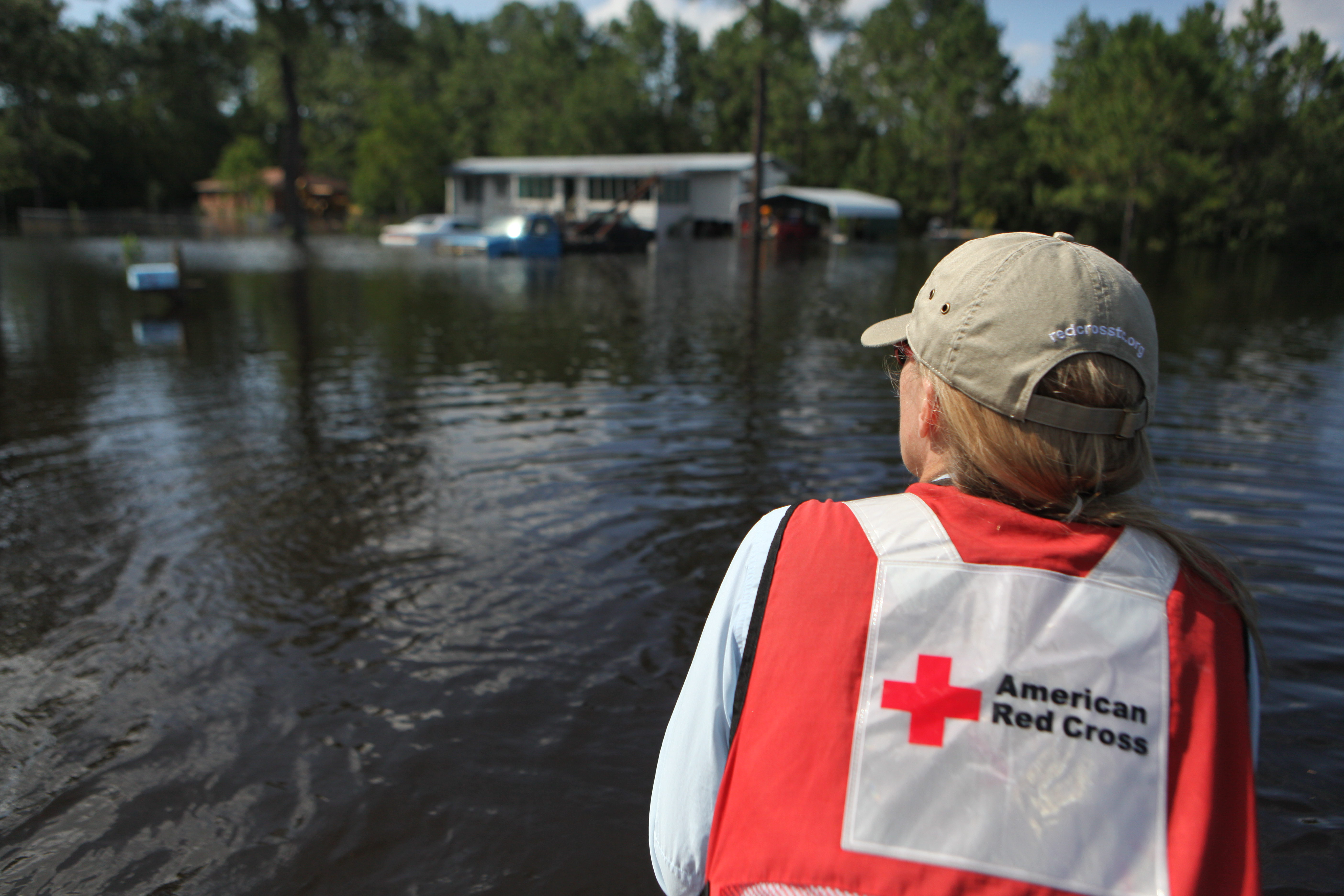 LOWEST PRICE Collectible American Red Cross Hurricane Katrina ‘05 Pin  BNIP 