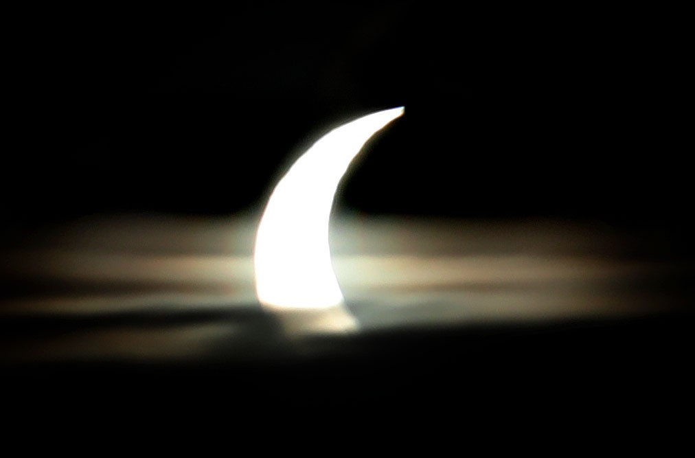 Annular Eclipse Awesome Almost Spiritual From 39 000 Feet Delta News Hub