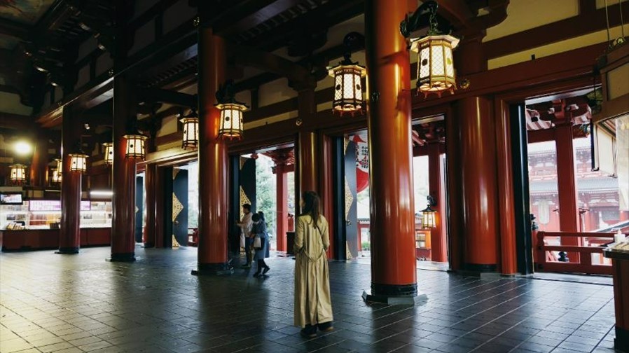 Delta Customer Service Agent Mayumi Saito visits Senso-Ji, a Buddhist temple in Asakusa that is Tokyo's oldest temple.  