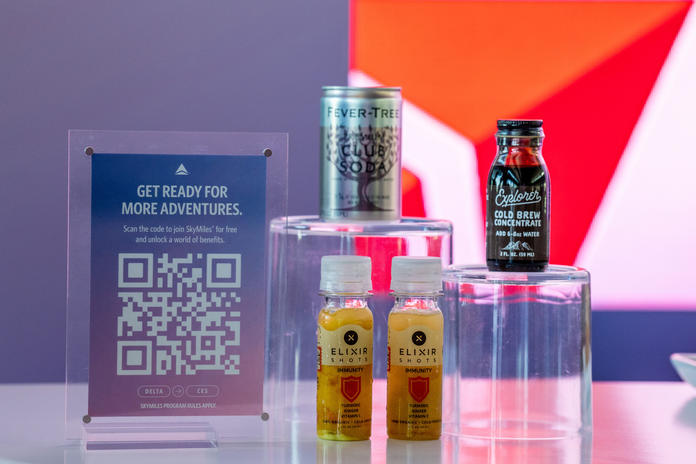 Delta’s gate D33 at Harry Reid International Airport (LAS) was transformed to send customers off with well-being products and snacks from Grown Alchemist, Kate’s Bars, Fever-Tree, Explorer Cold Brew and more to reconnect to their routines and prepare for the journeys home.