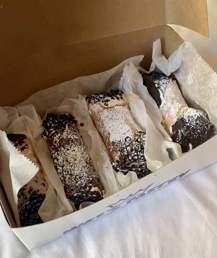 Destinations-Boston-Cannoli