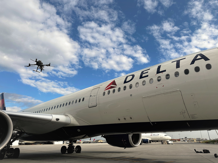 Delta’s autonomous drone inspecting an Airbus A350-900.