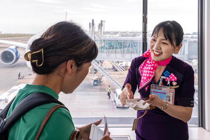 Seamless baggage transfer giveaways