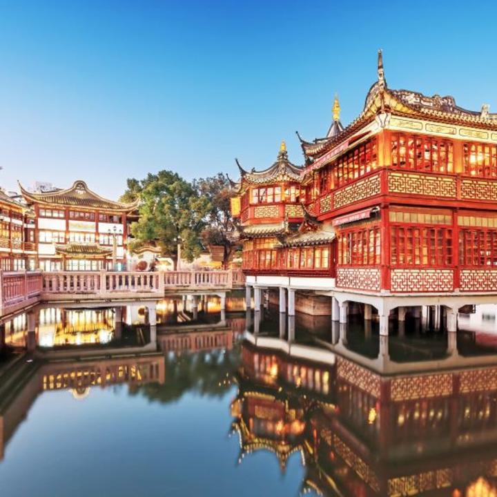 Yu Garden or Yuyuan (Garden of Happiness), an extensive Chinese garden located beside the City God Temple in the northeast of the Old City of Shanghai, China