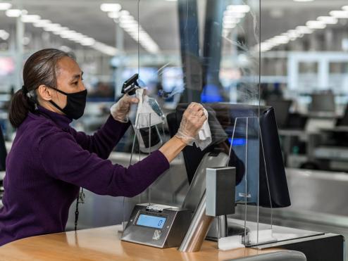 Cleanliness at Delta check-in counters