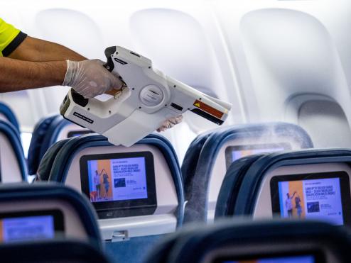 Delta electrostatic sprayer