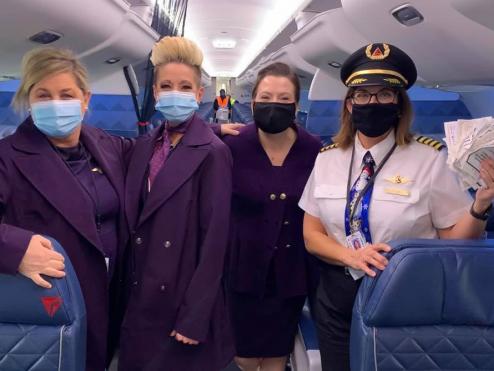 Captain holding notes from passengers