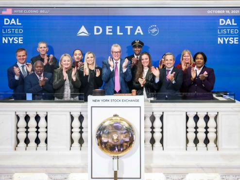 Ed Bastian is joined by Delta employees at the NYSE.