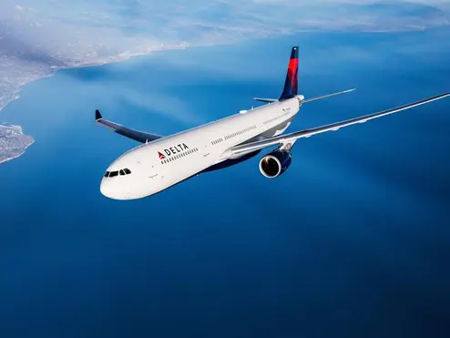 Shot of in-flight Delta airplane