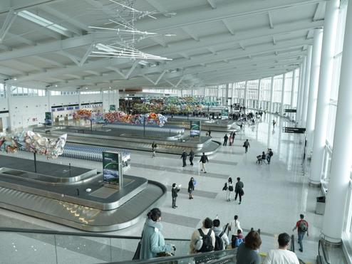 International customers arriving at SEA will see new baggage claim and customs processing areas as well as amenities such as nursing rooms and pet relief areas. 