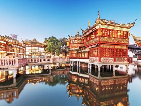 Yu Garden or Yuyuan (Garden of Happiness), an extensive Chinese garden located beside the City God Temple in the northeast of the Old City of Shanghai, China