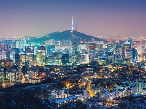 Skyline view of Seoul, South Korea.