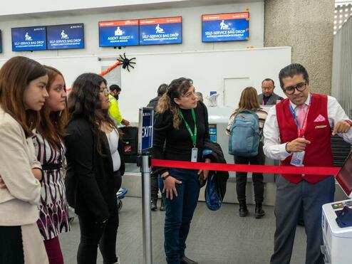 Delta Air Lines and Aeromexico joined forces to offer a transformative experience to eight high school students from Colegio de Bachilleres, Plantel 9 Aragón, through an exclusive Job Shadow Day at Mexico City International Airport.     