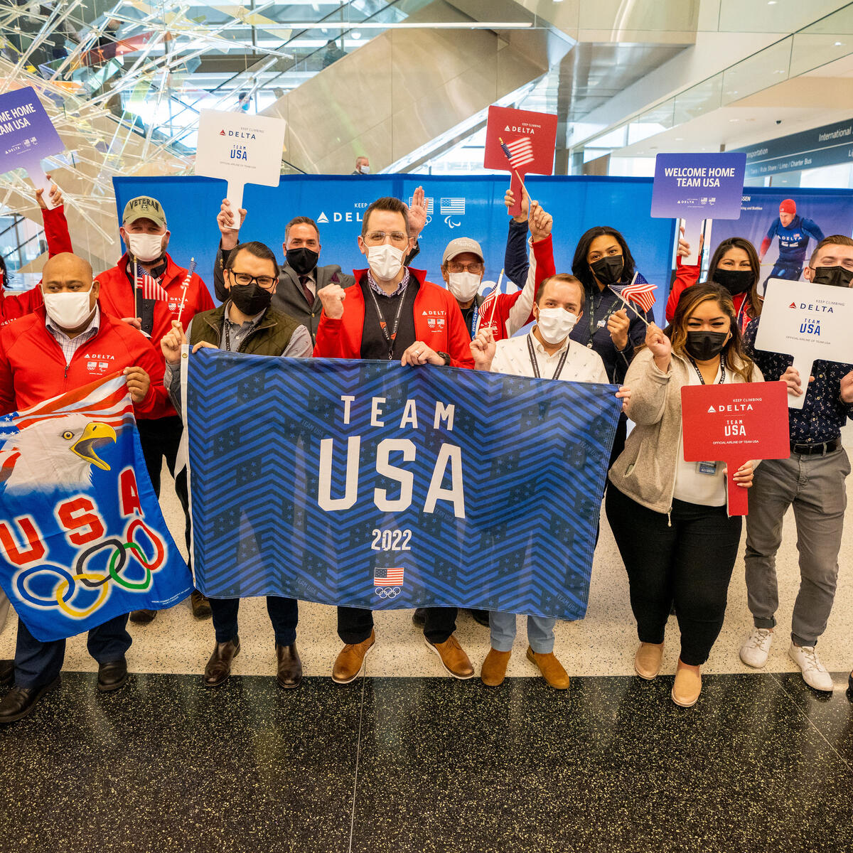 Delta employees welcome home Team USA.