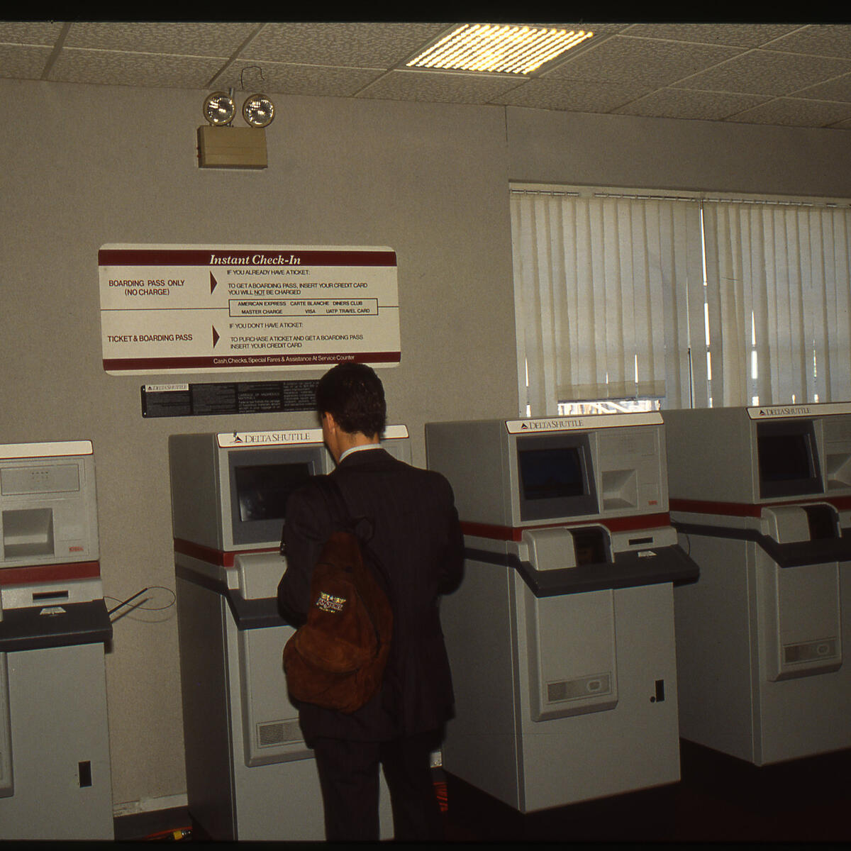 Delta Shuttle Kiosks-LaGuardia-1991