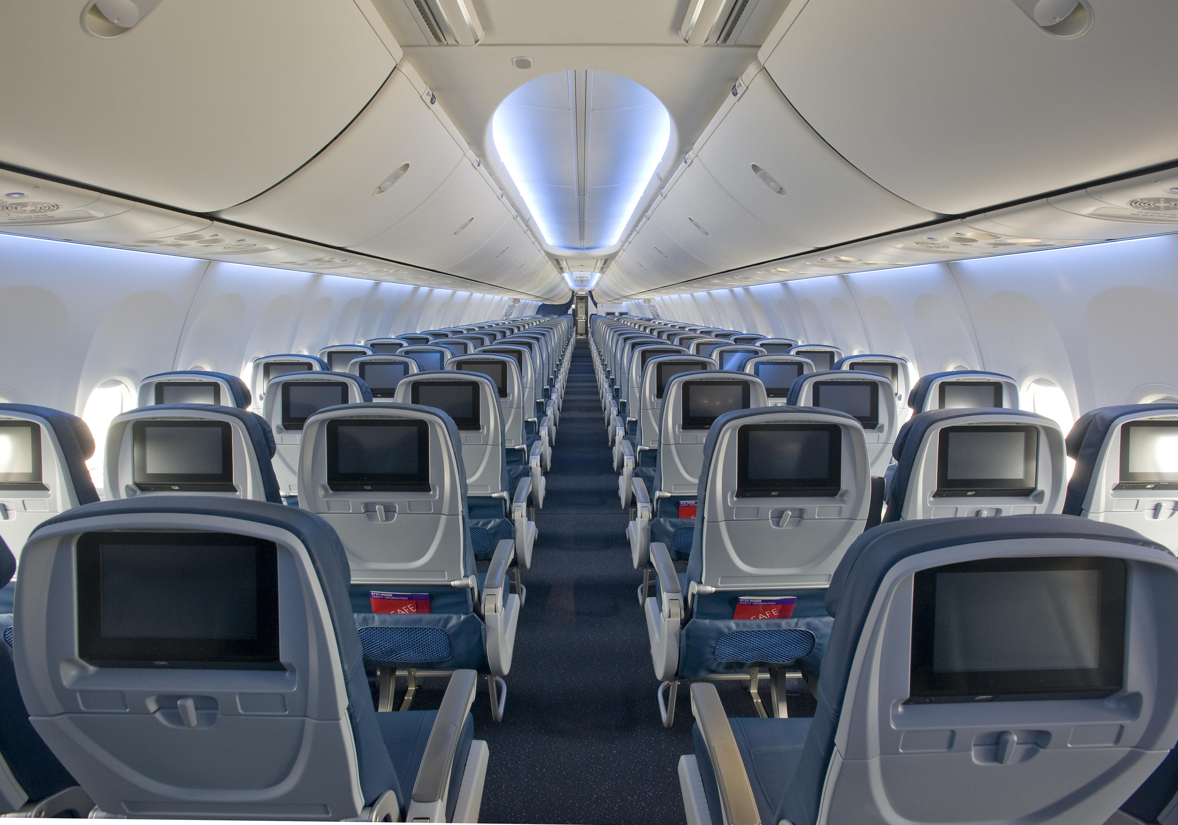 boeing 737 interior