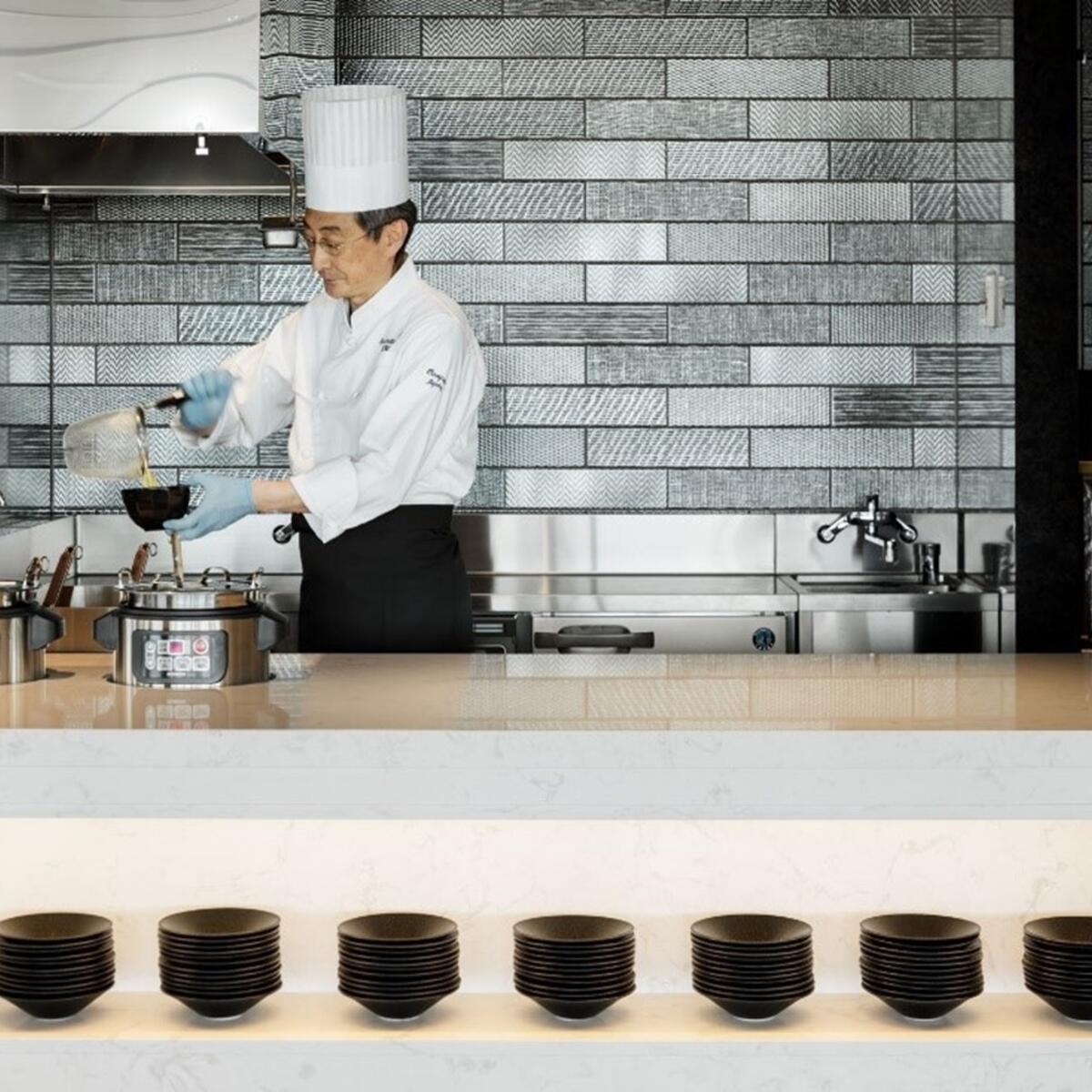 A specialty, made-to-order noodle bar staffed by a dedicated chef will provide a delicious taste of the popular regional cuisine. 