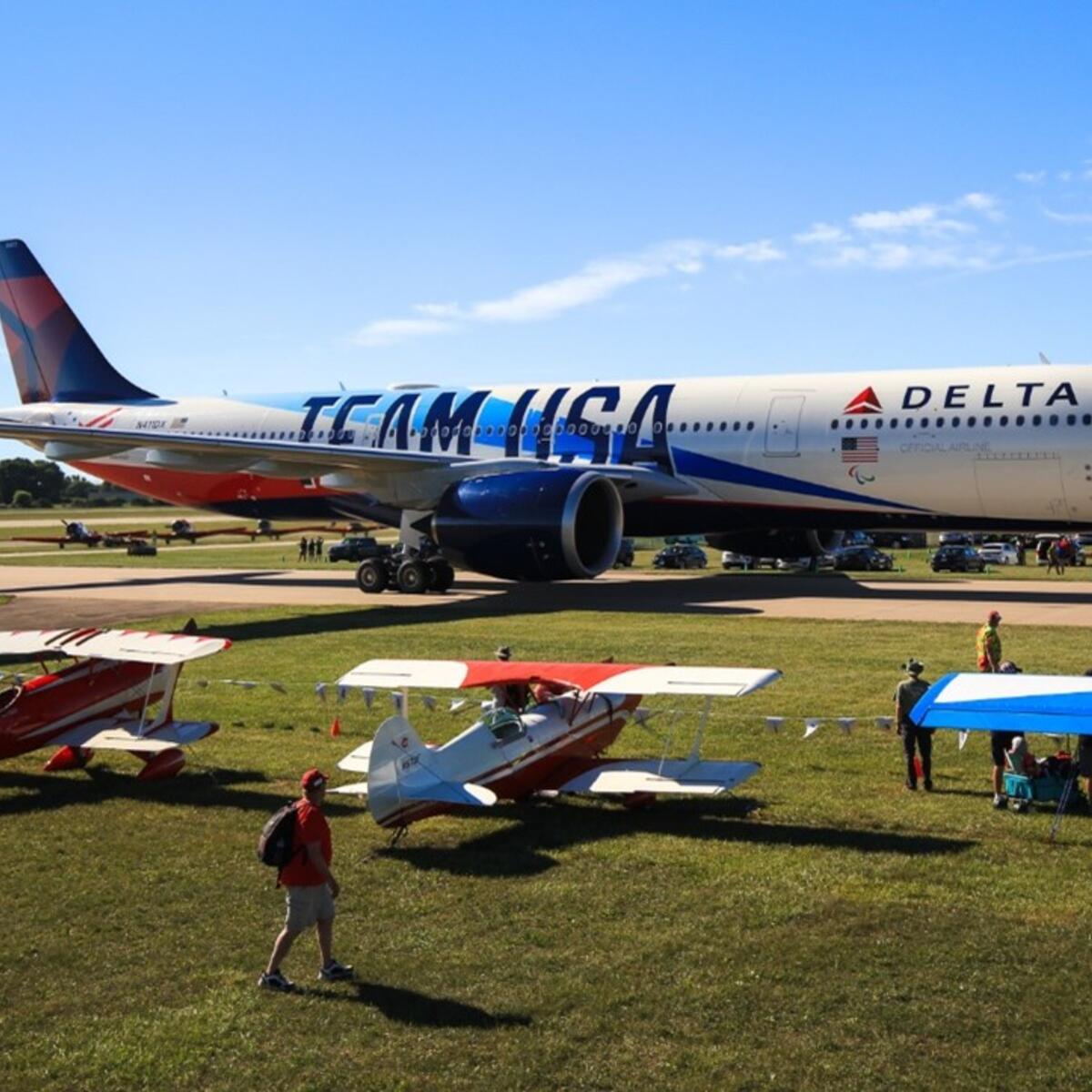 Team USA 2022 aircraft