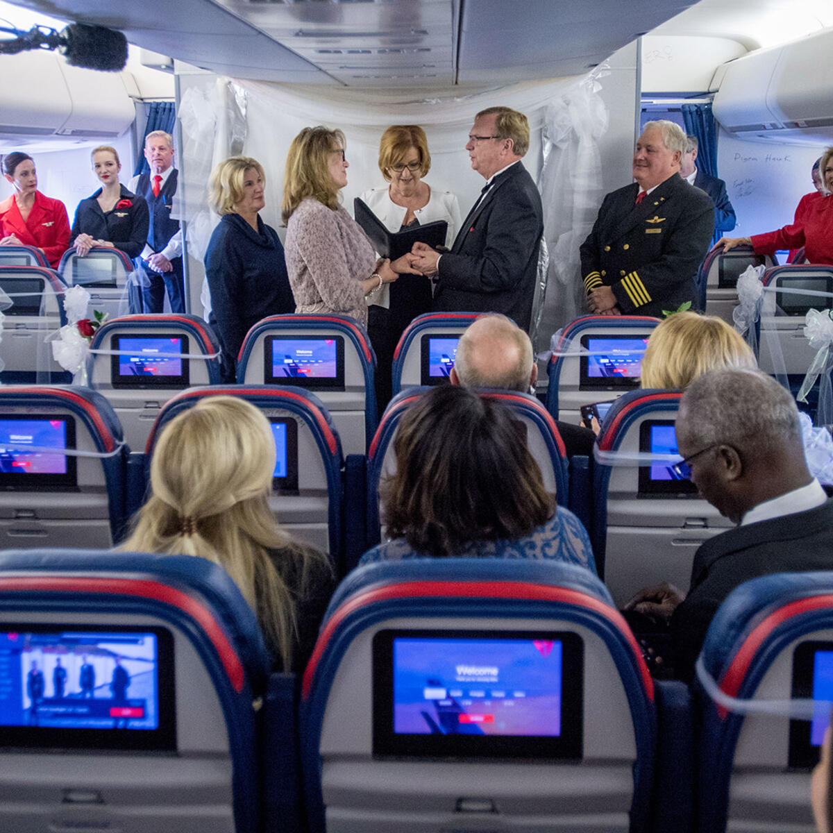 Wedding bells ring as Queen of the Skies takes final flight