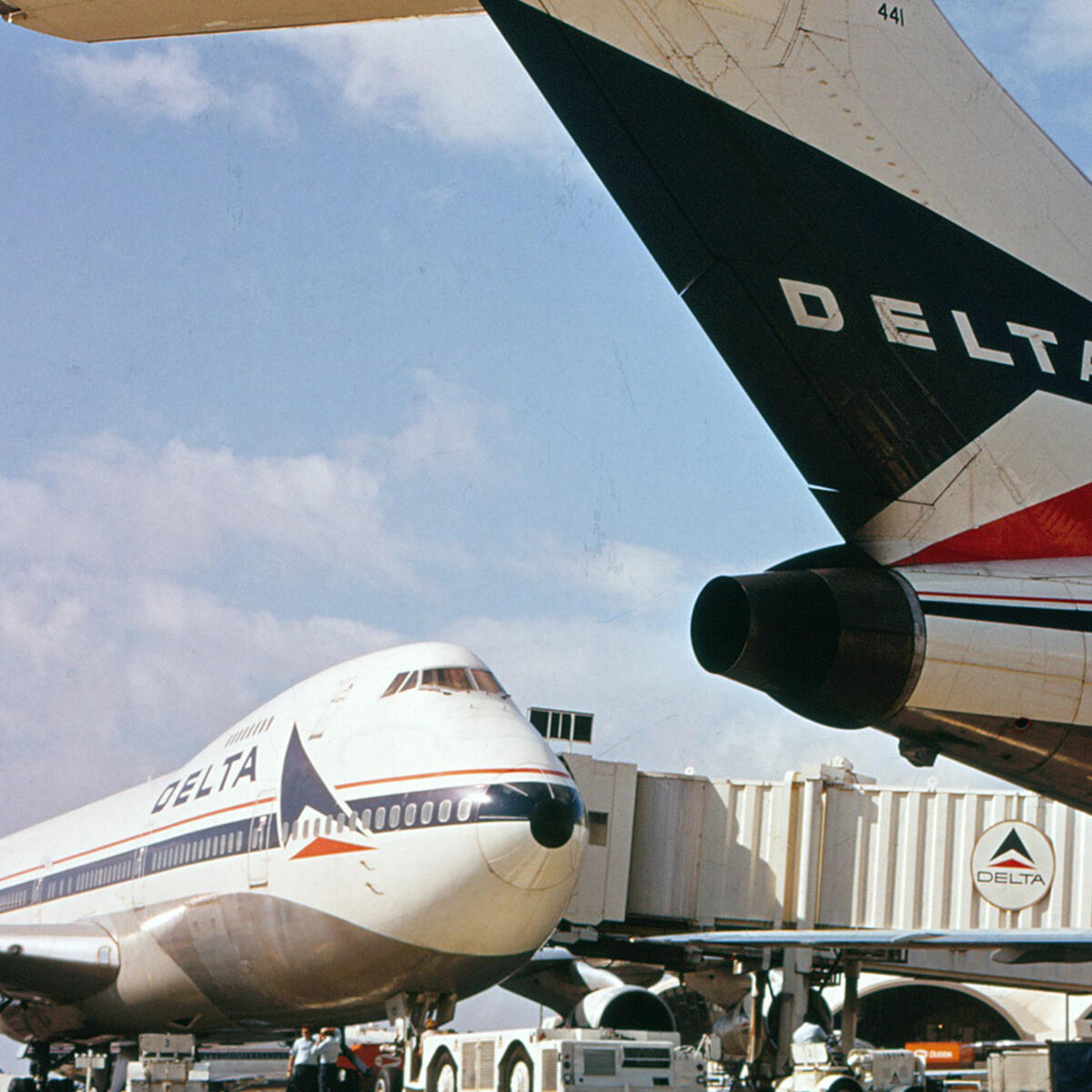 Boeing 747 727 tail