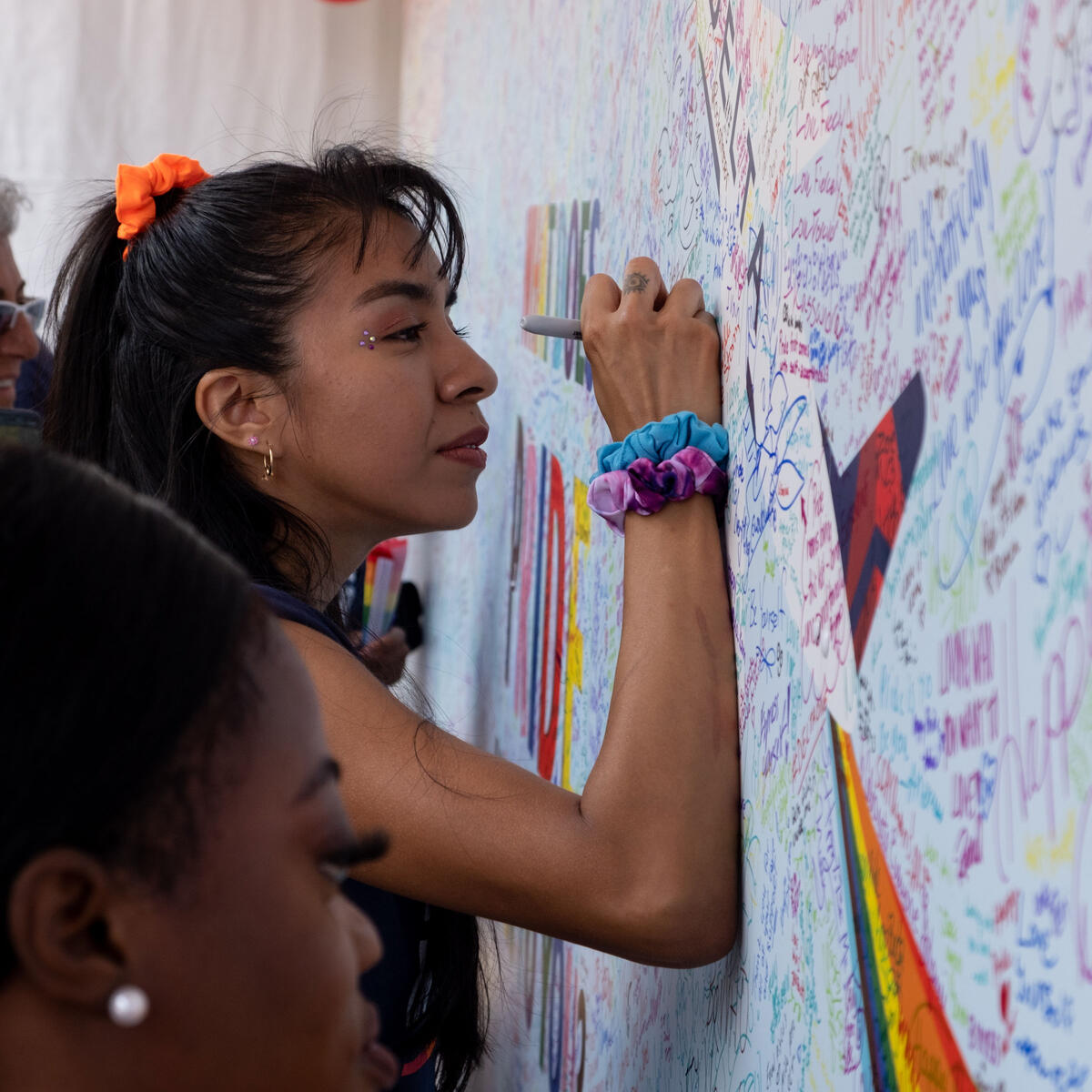 Over 700 Delta people from across the enterprise participated in the annual Atlanta Pride Festival and Parade coinciding with National Coming Out Day.