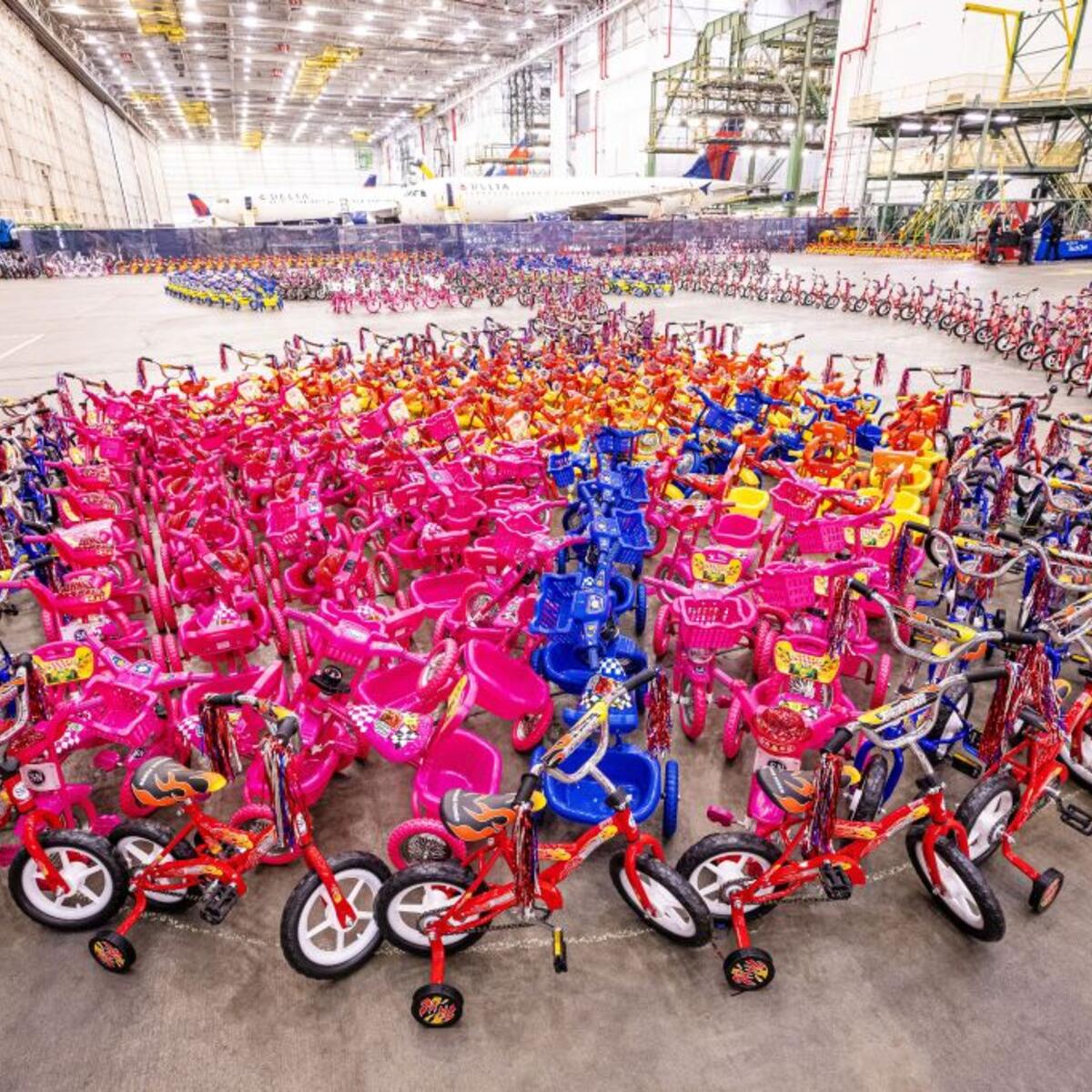 Delta people from TechOps, In-Flight Service, Global Sales, Finance, IT and Flight Operations rallied to purchase and assemble bicycles, as well as rally toy and money donations to support Toys for Tots.