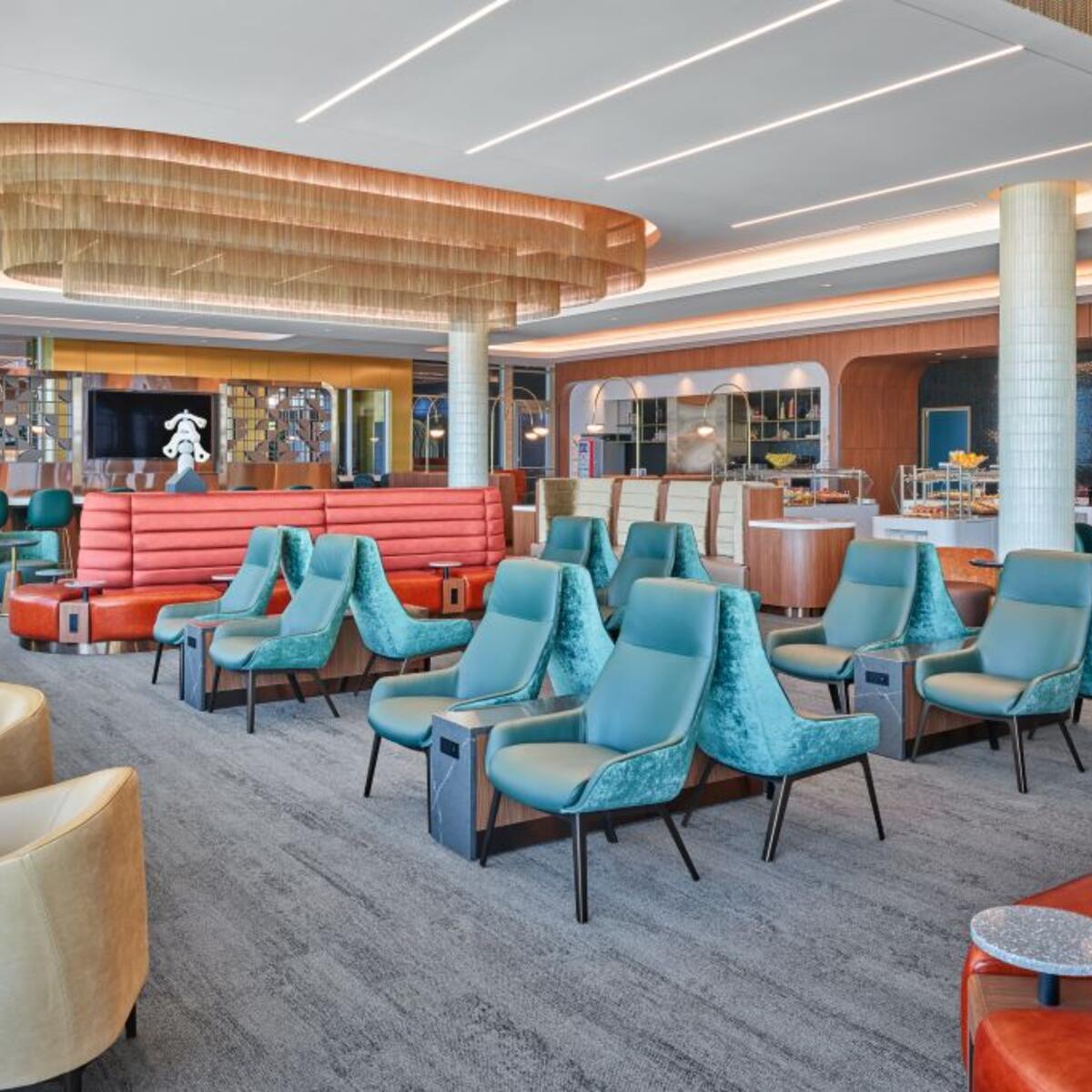 With seating for more than 450, customers visiting MSP-G Club will have ample space whether they’re looking to work, socialize or simply take in the views of the airfield.