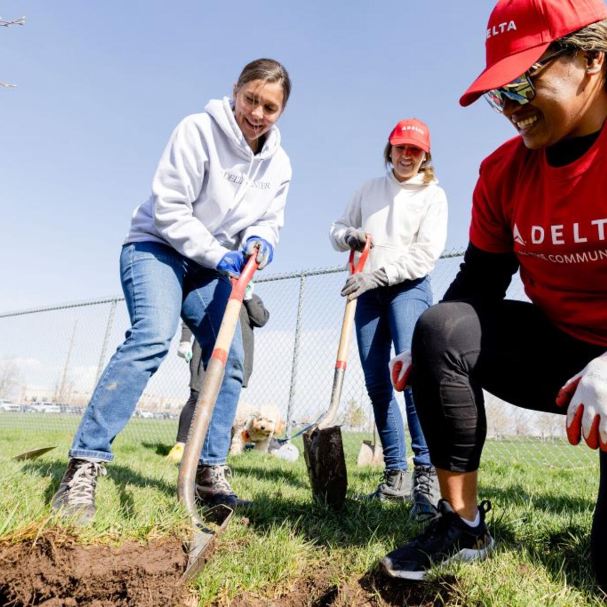 Salt Lake City Mayor Erin Mendenhall and Delta people joined community partner TreeUtah to highlight the importance of investing in urban parks and creating sustainable cities through a community tree planting event. 