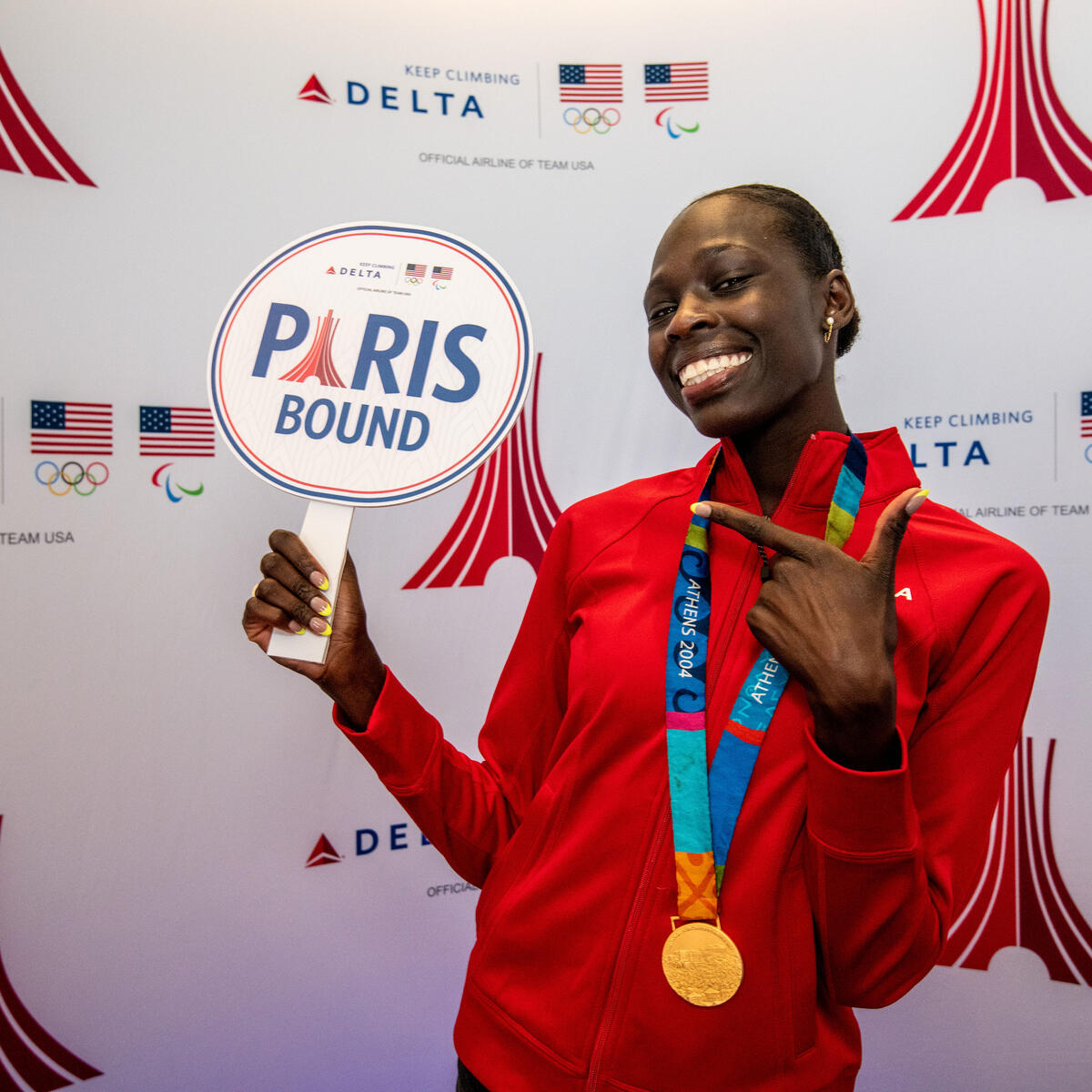 Delta people, customers and friends celebrate the departure of Delta Flight 290 from Los Angeles International Airport (LAX) to Paris Charles de Gaulle Airport (CDG).