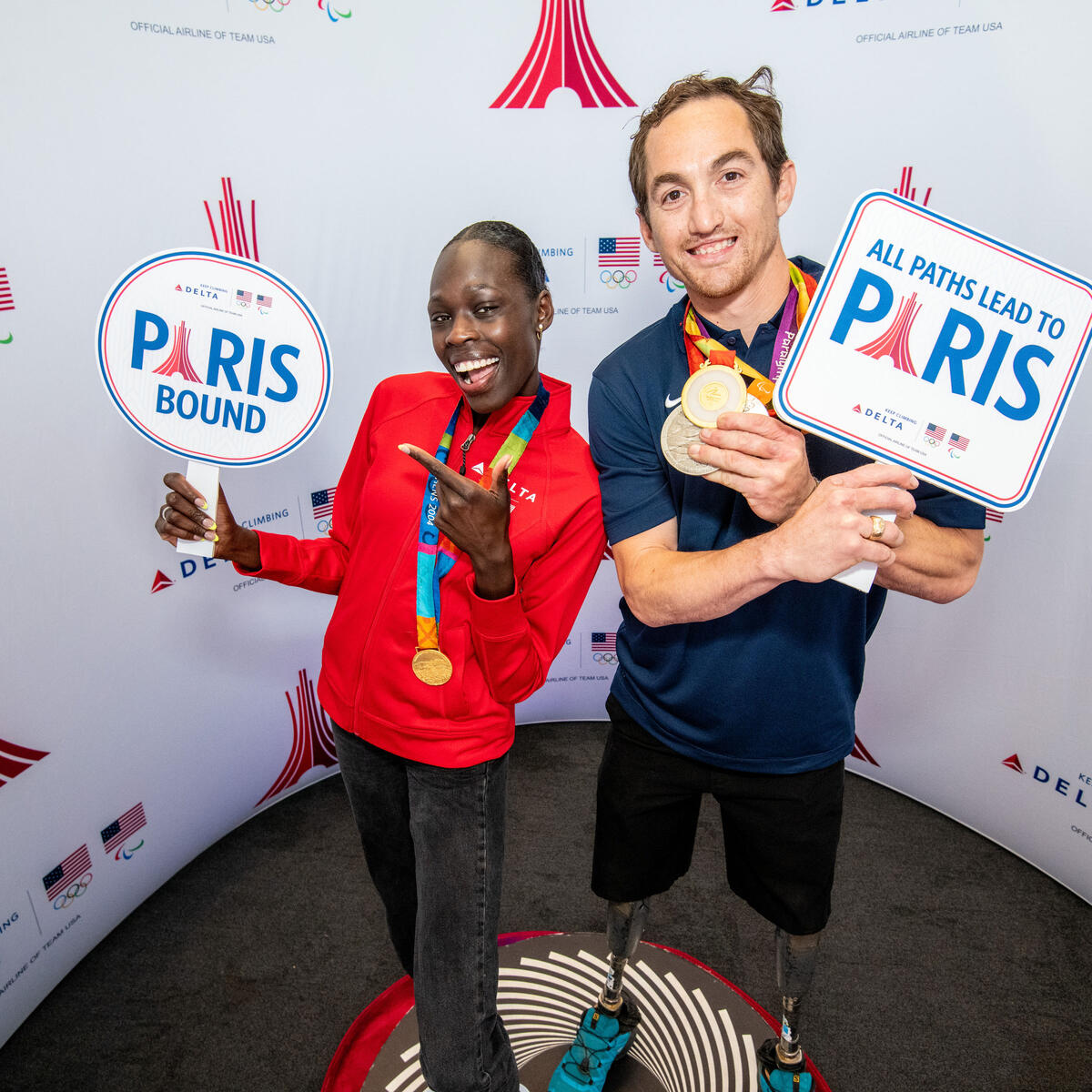 Delta people, customers and friends celebrate the departure of Delta Flight 290 from Los Angeles International Airport (LAX) to Paris Charles de Gaulle Airport (CDG).