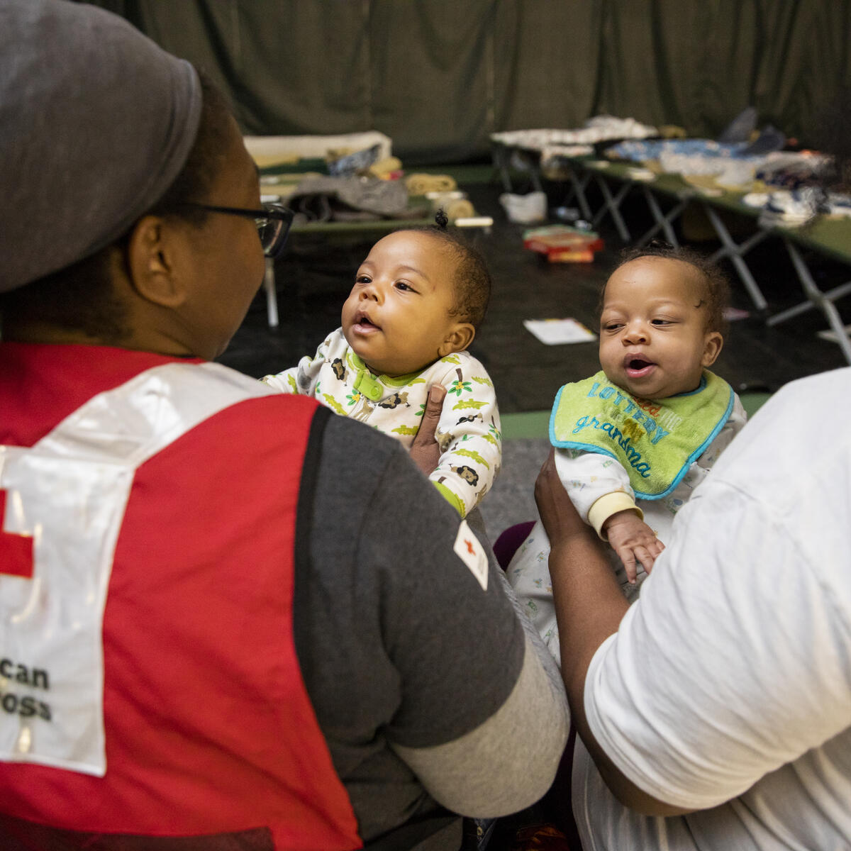 Test image red cross