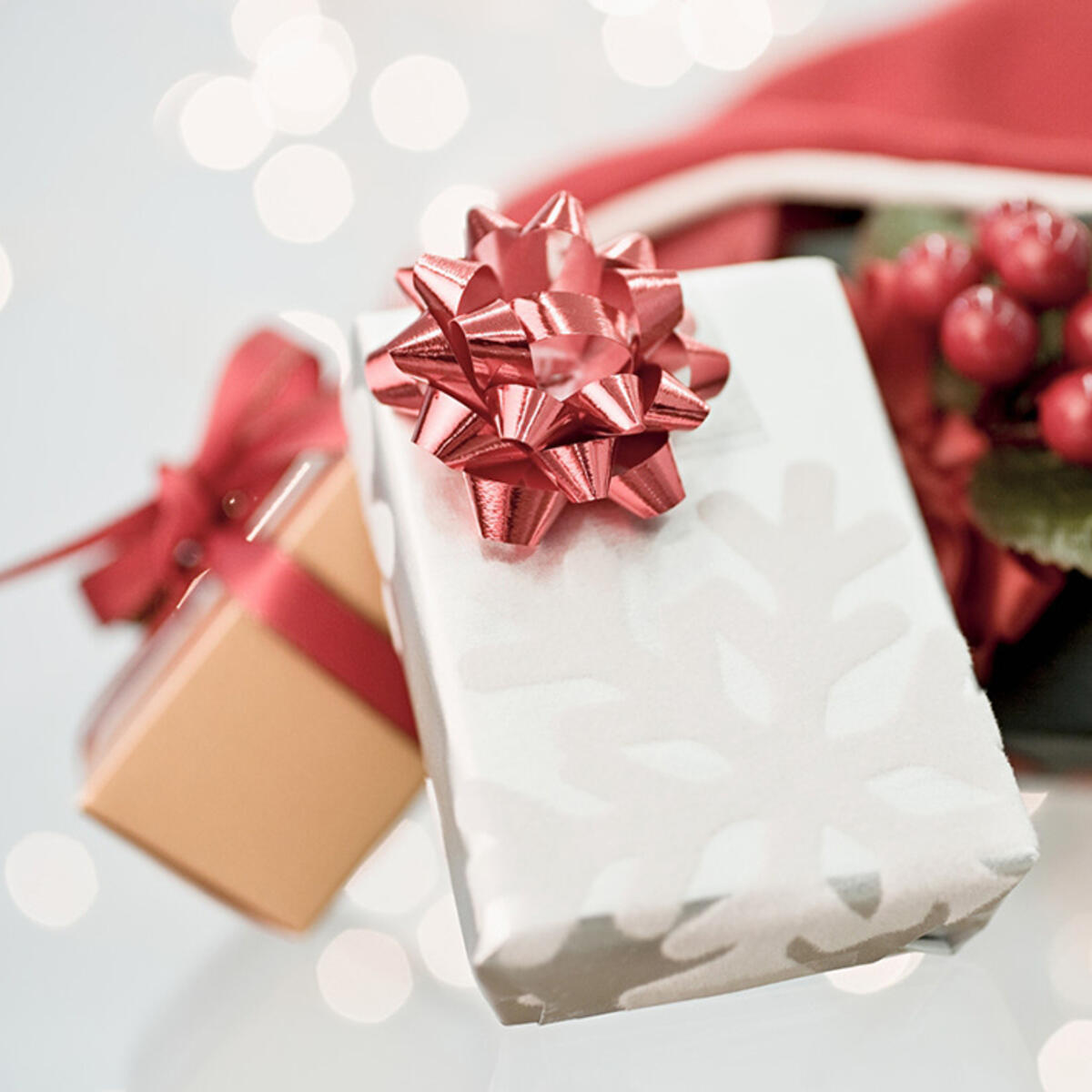 This holiday travel season, SkyMiles Members have even more ways to enjoy their time on board and beyond. With Delta Sync Wi-Fi, customers can shop holiday sales with an exclusive Walmart+ promotion, play new games from New York Times Games, explore new destinations from Atlas Obscura and more. 