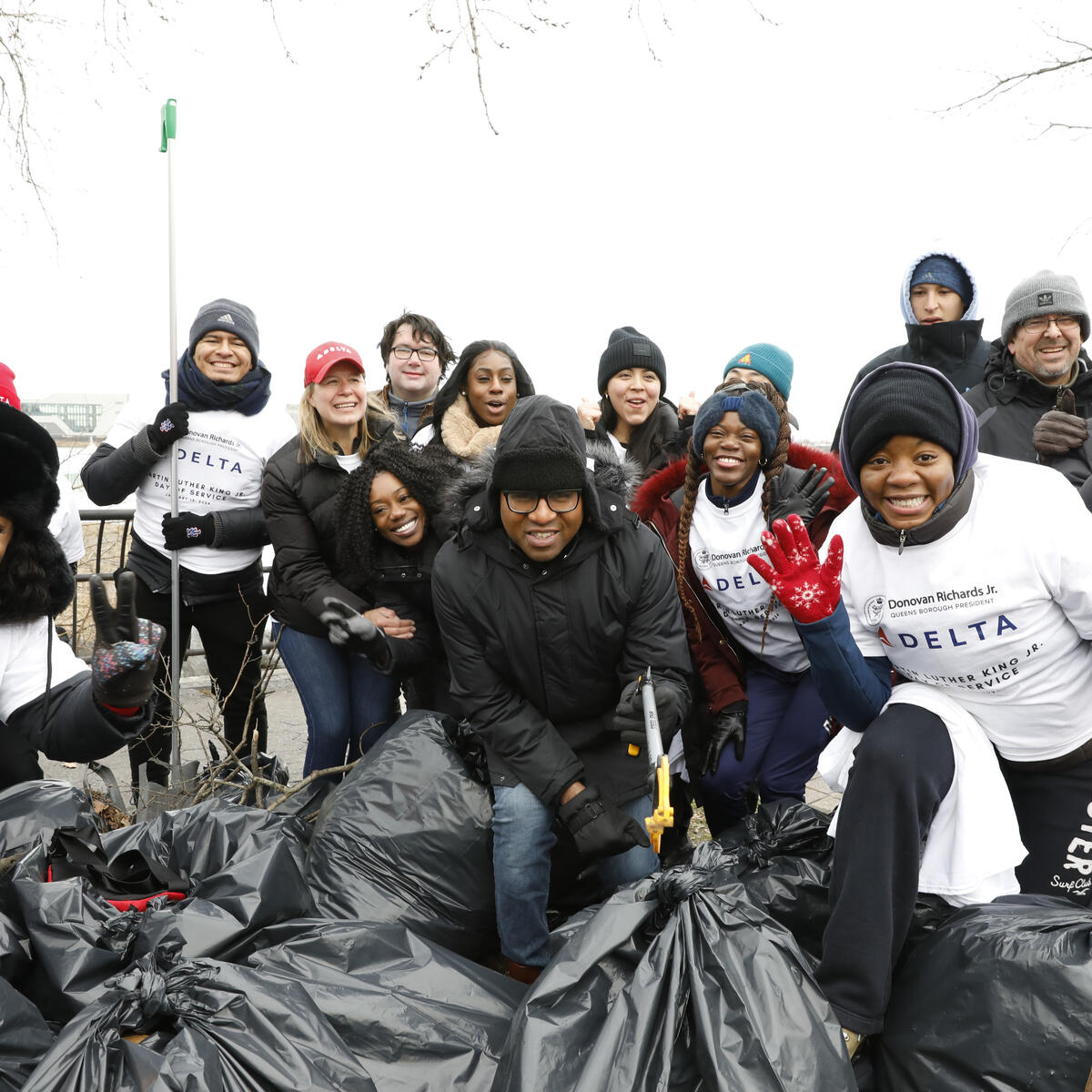 Delta Air Lines, the Flushing Meadows Alliance and the office of Queens Borough President Donovan Richards joined forces to honor the life and legacy of Dr. Martin Luther King Jr. with a community service event at Flushing Meadows Park.