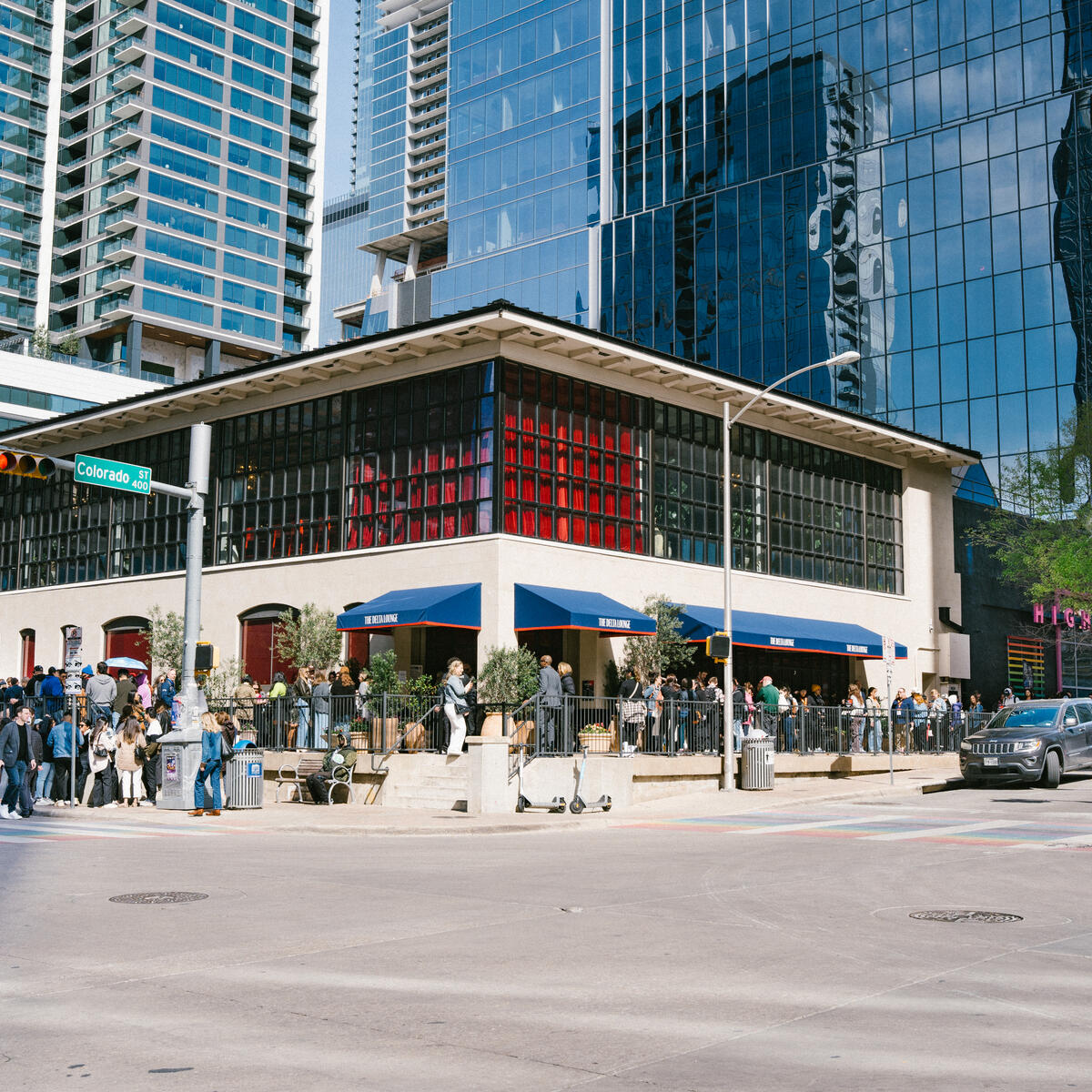 Open for the first half of the festival, Delta’s lounge at SXSW was a two-story respite for SkyMiles members to enjoy libations and a locally-inspired and curated menu, along with additional unique experiences