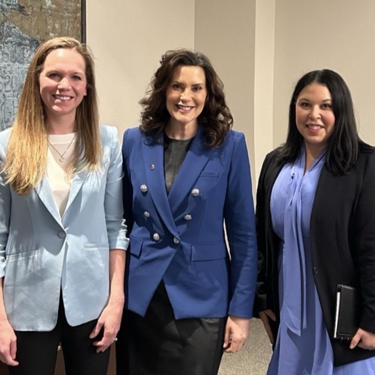 Delta Chief Sustainability Officer Amelia DeLuca with Michigan Governor Gretchen Whitmer and Director of State and Local Government Affairs for the Midwest, Sarah Gonzales