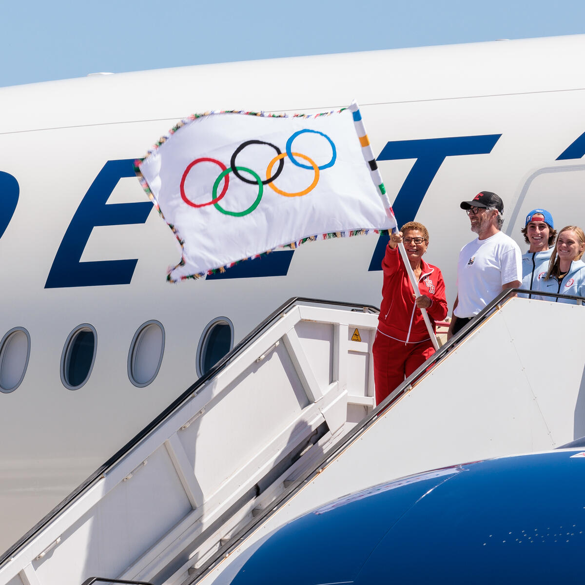 As the Official Airline of Team USA and an inaugural Founding Partner of the LA28 Olympic and Paralympic Games, Delta is honored to be part of the flag’s transfer from one iconic city to the next, bringing a delegation from Team USA, LA28, and notable dignitaries on board as well.