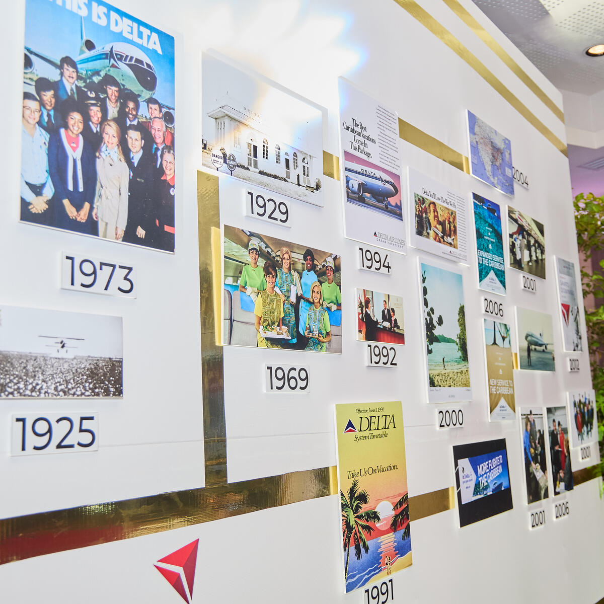 Delta Air Lines celebrated 20 years of service to Santo Domingo, a joyous milestone that highlights our dedication to connecting the vibrant cultures of the United States and the Dominican Republic.