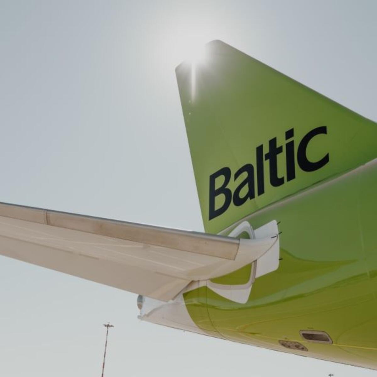airBaltic plane tail
