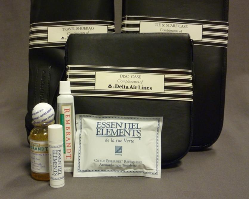 Kit De Voyage Missoni Delta One First Class - Nécessaire En Cuir Bleu Neuf