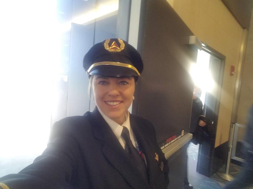 Delta Pilot Kat Vieten
