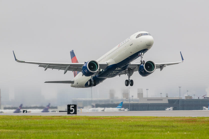 Delta A321neo Takes Off from Boston Logan International Aiport (BOS)