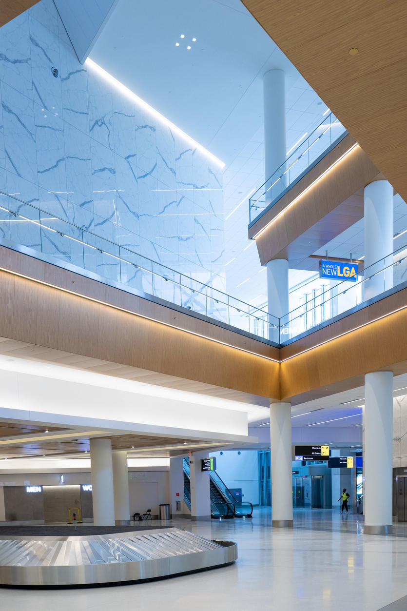 Atrium of Delta's new LGA terminal