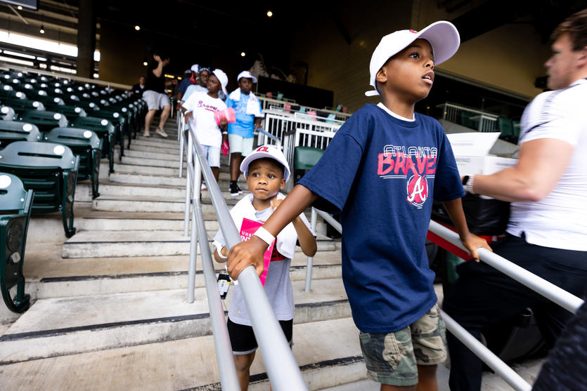 Children at Atlanta Braves game