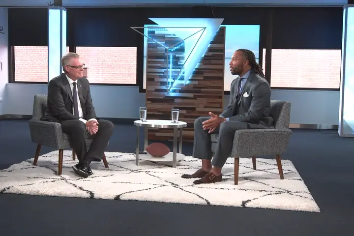 Larry Fitzgerald joins Ed Bastian on Episode 5 of Gaining Altitude.