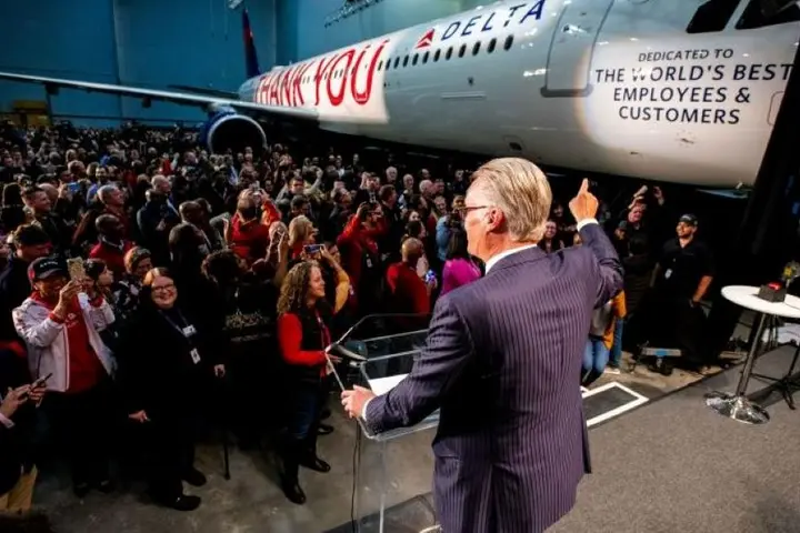 Ed Bastian speaks to Delta employees.
