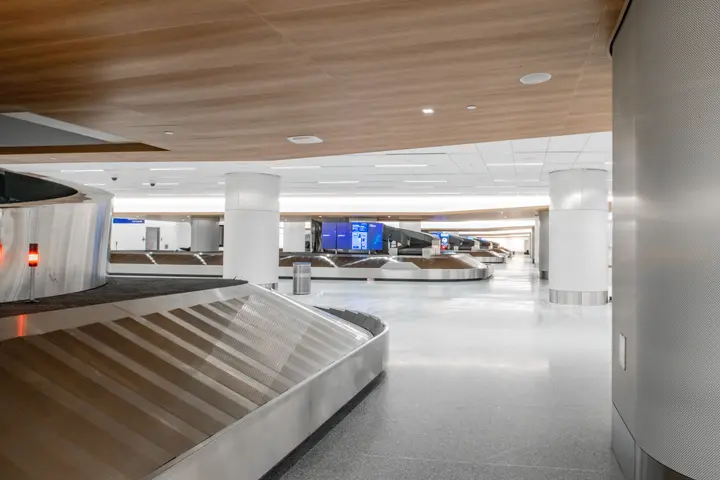 LAX-Baggage Claim