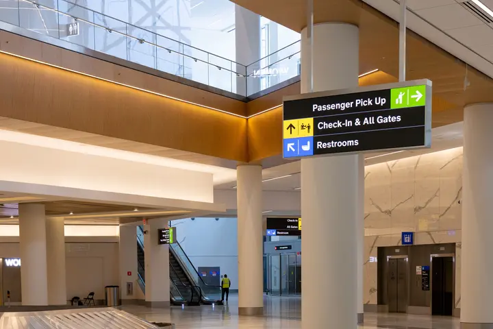 Atrium of Delta's new LGA terminal