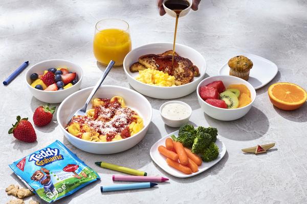 Kids meal available on Delta One features well-balanced choices that include a variety of fruits, vegetables, colors and textures.