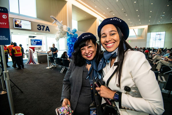 Delta people, customers and friends celebrate the departure of Delta Flight 290 from Los Angeles International Airport (LAX) to Paris Charles de Gaulle Airport (CDG).
